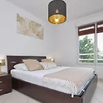 1 Bedroom Gorgeous In Апартаменты *