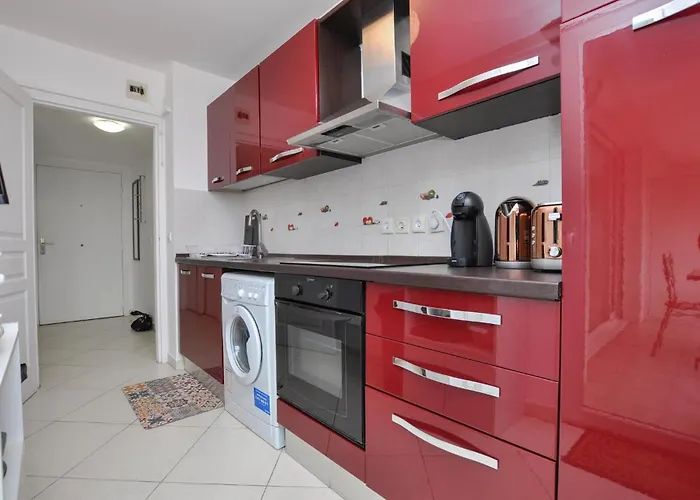 شقة 1 Bedroom Gorgeous In أنتيب