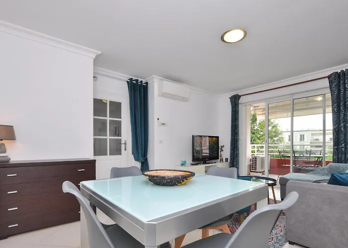 1 Bedroom Gorgeous In شقة *